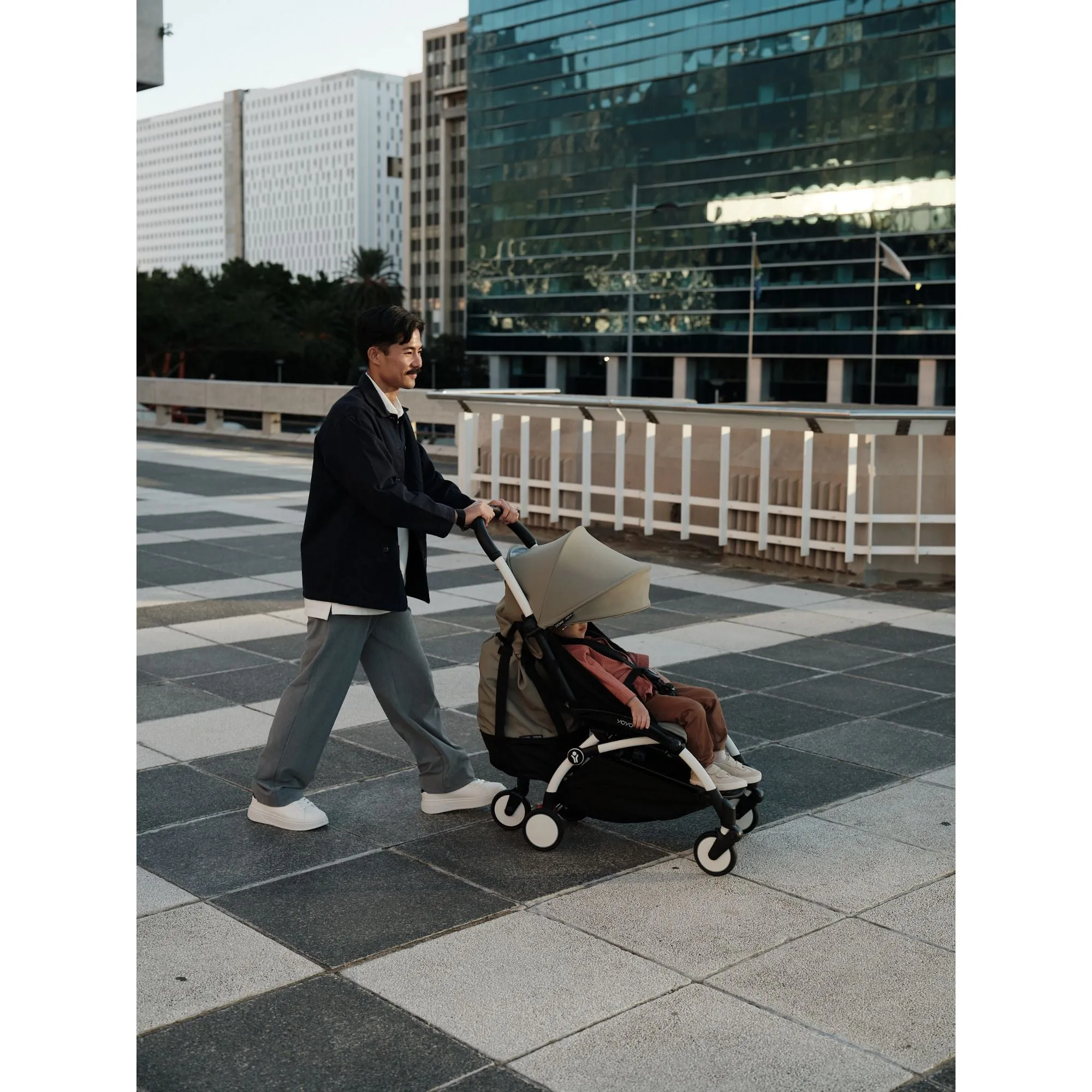 Stokke YOYO³ 0  6  Complete Baby Stroller Set - Black Frame with Black 0  Newborn Pack & 6  Color Pack (Pre-Order; Est. Delivery in 4-6 Weeks)